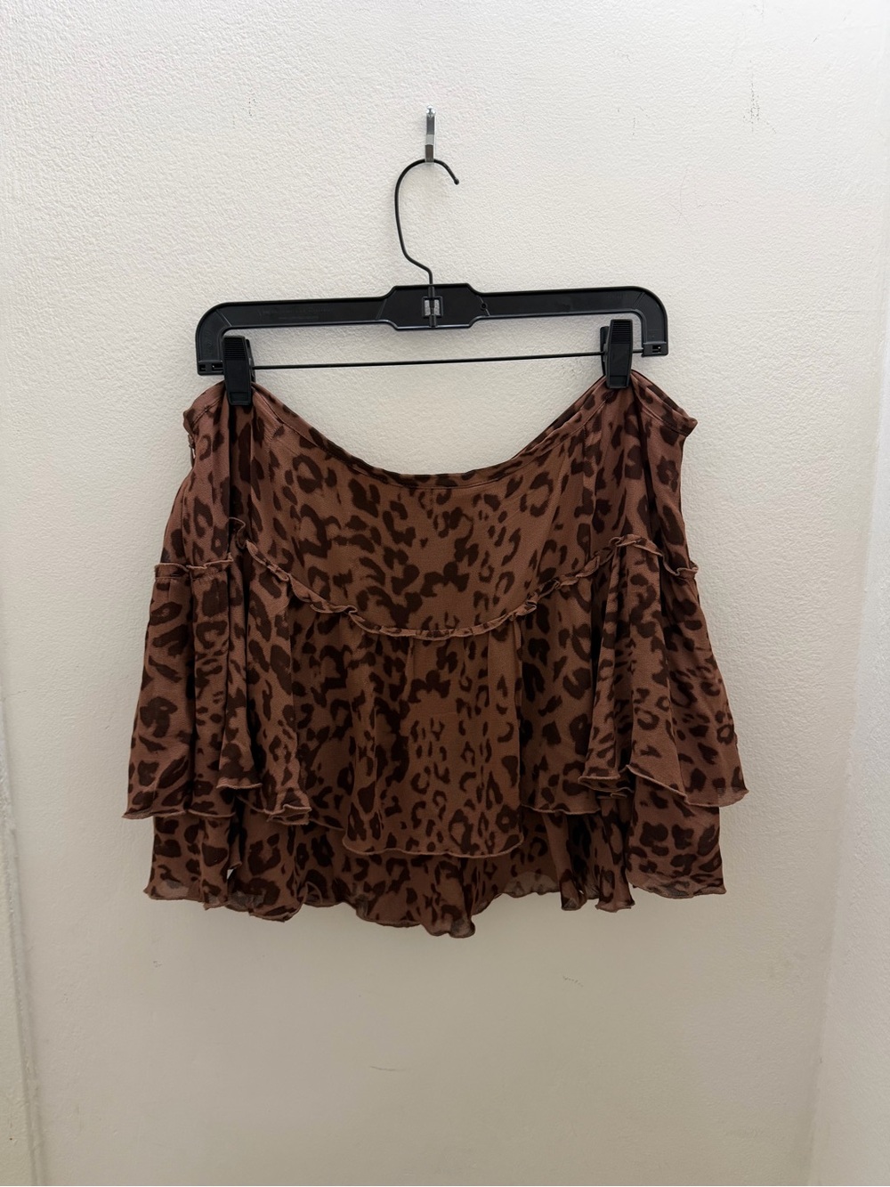 Reformation Adina Mini Skirt in Leopard - Picture 2 of 7